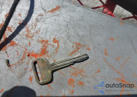 2001 Toyota Tundra Sr5 V8 из США, поврежденный, VIN 5TBBT44111S187816